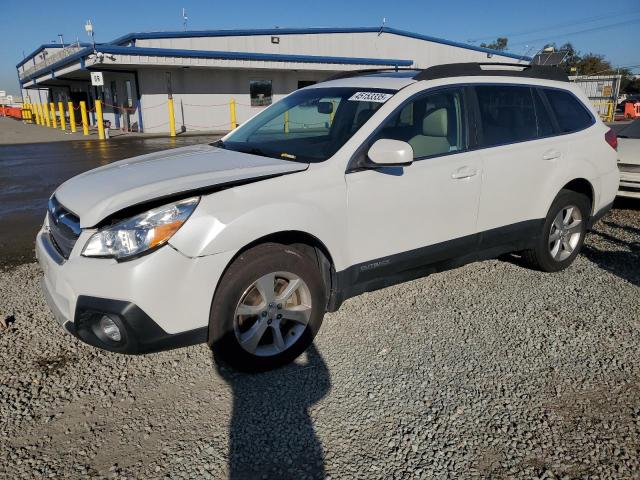 2013 SUBARU OUTBACK 3.6R LIMITED, 