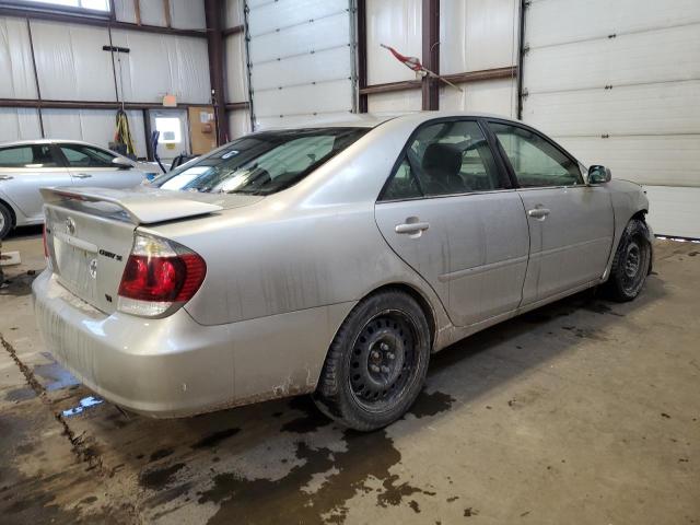 4T1BA32K95U045861 - 2005 TOYOTA CAMRY SE SILVER photo 3