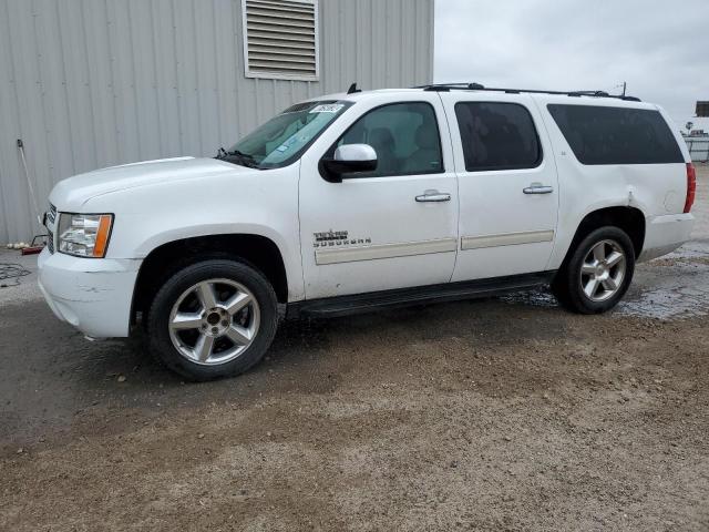 1GNSCJE05ER220372 - 2014 CHEVROLET SUBURBAN C1500 LT WHITE photo 1