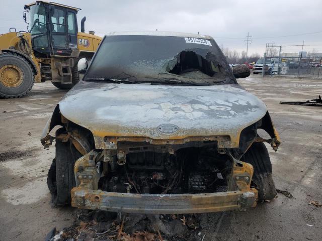 KNDJP3A51F7114973 - 2015 KIA SOUL + WHITE photo 5