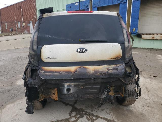 KNDJP3A51F7114973 - 2015 KIA SOUL + WHITE photo 6