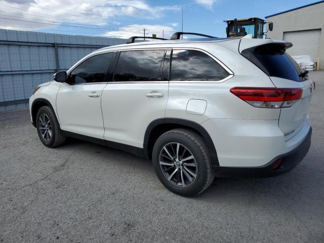 5TDKZRFH1KS572694 - 2019 TOYOTA HIGHLANDER SE WHITE photo 2