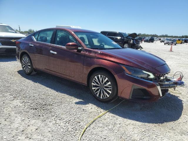 1N4BL4DV5PN349865 - 2023 NISSAN ALTIMA SV MAROON photo 4