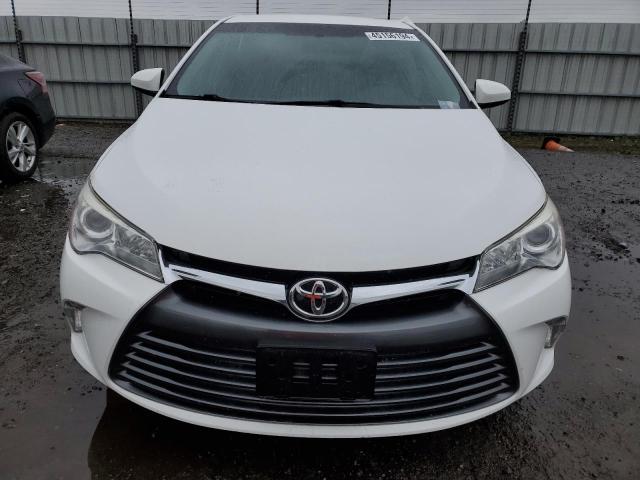 4T1BF1FK6HU360847 - 2017 TOYOTA CAMRY LE WHITE photo 5