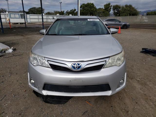 4T1BD1FK1DU097117 - 2013 TOYOTA CAMRY HYBRID SILVER photo 5