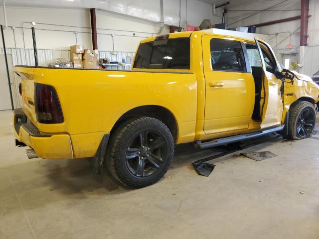 1C6RR7MT6GS320116 - 2016 RAM 1500 SPORT YELLOW photo 3