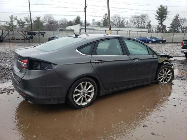 3FA6P0H77HR113078 - 2017 FORD FUSION SE GRAY photo 3