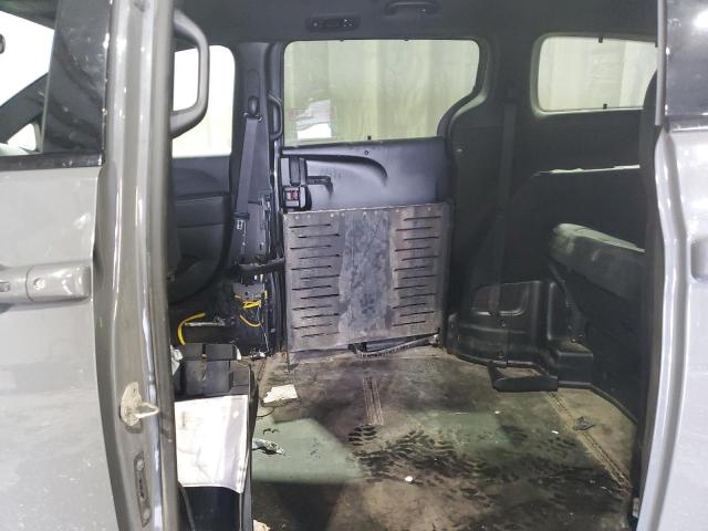 2C4RC1BG2NR171392 - 2022 CHRYSLER PACIFICA TOURING L GRAY photo 11