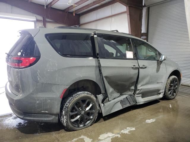 2C4RC1BG2NR171392 - 2022 CHRYSLER PACIFICA TOURING L GRAY photo 3