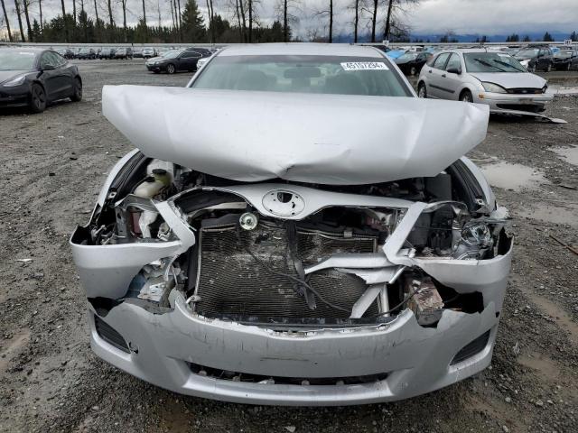 4T1BF3EK0BU759564 - 2011 TOYOTA CAMRY BASE SILVER photo 5