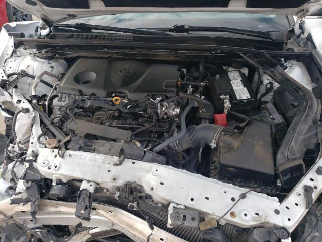 4T1G11AKXNU653979 - 2022 TOYOTA CAMRY SE WHITE photo 11