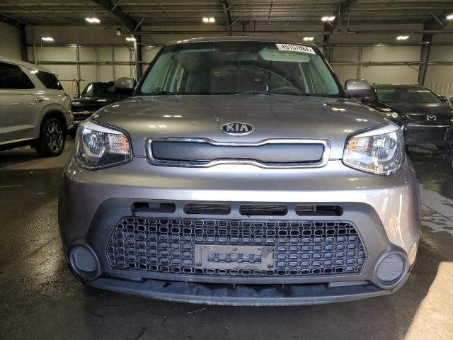 KNDJN2A21G7334332 - 2016 KIA SOUL GRAY photo 5