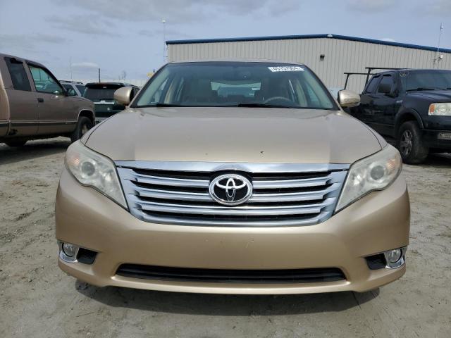 4T1BK3DB0BU408974 - 2011 TOYOTA AVALON BASE 金色 照片 5