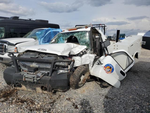 2004 CHEVROLET SILVERADO K3500, 