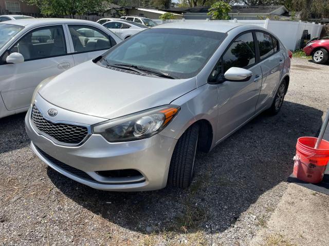 KNAFX4A68G5592760 - 2016 KIA FORTE LX SILVER photo 2