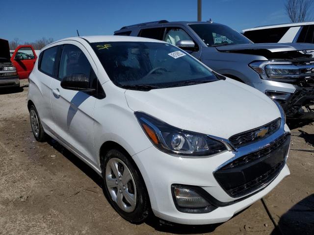 KL8CB6SA6KC730599 - 2019 CHEVROLET SPARK LS WHITE photo 4