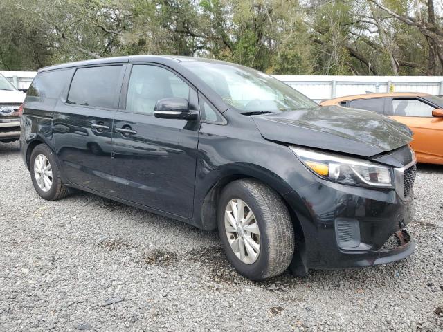 KNDMB5C16H6229496 - 2017 KIA SEDONA LX BLACK photo 4