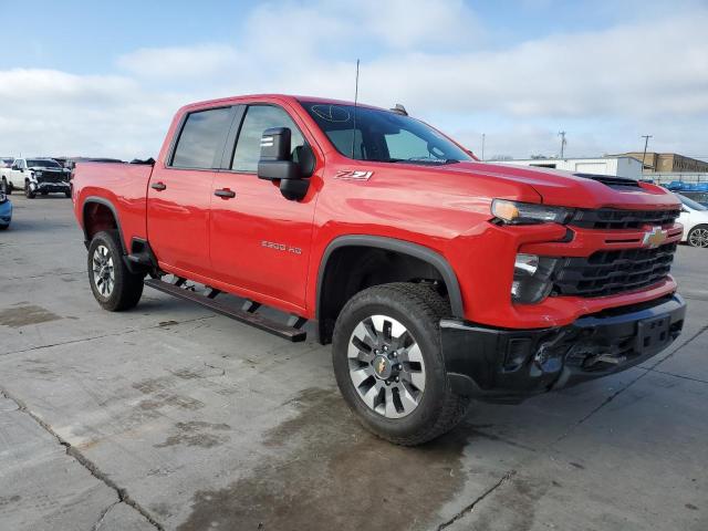 2GC4YMEY1R1103140 - 2024 CHEVROLET SILVERADO K2500 CUSTOM RED photo 4