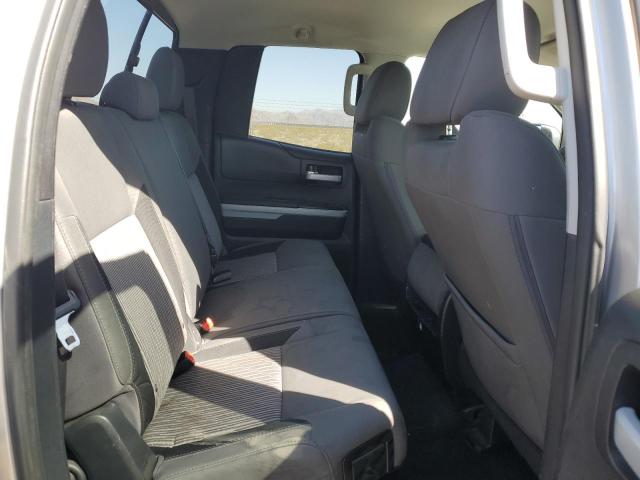 5TFRY5F18EX168044 - 2014 TOYOTA TUNDRA DOUBLE CAB SR/SR5 SILVER photo 10