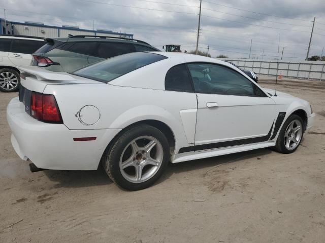 1FAFP42X31F121634 - 2001 FORD MUSTANG GT WHITE photo 3