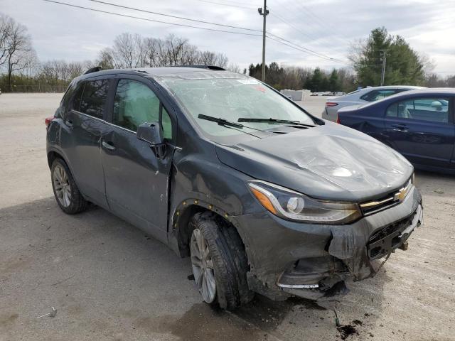 KL7CJRSB7HB086823 - 2017 CHEVROLET TRAX PREMIER BLACK photo 4