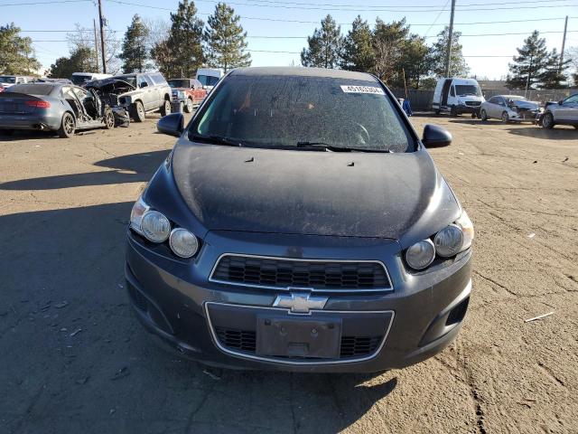 1G1JC5SHXE4131585 - 2014 CHEVROLET SONIC LT GRAY photo 5