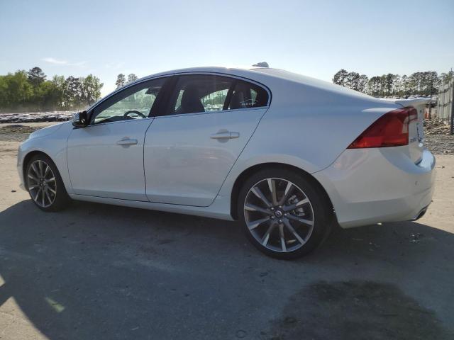 YV149MFM6F1334099 - 2015 VOLVO S60 PLATINUM WHITE photo 2