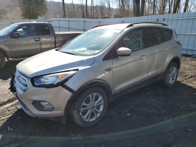 1FMCU9GD4JUB01305 - 2018 FORD ESCAPE SE SILVER photo 1