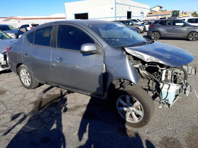 3N1CN7AP4EL843280 - 2014 NISSAN VERSA S SILVER photo 4