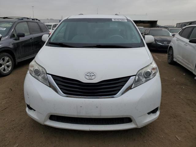 5TDKK3DCXBS026999 - 2011 TOYOTA SIENNA LE WHITE photo 5