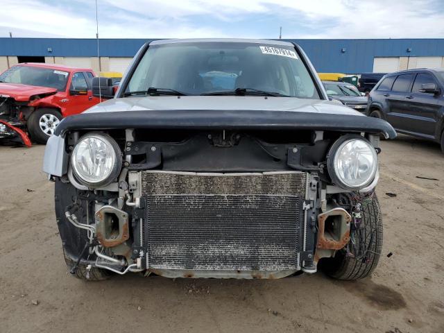 1J4NF1GBXAD675277 - 2010 JEEP PATRIOT SPORT SILVER photo 5