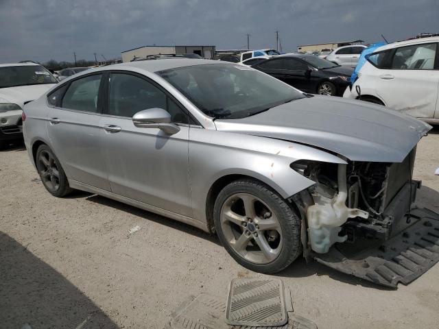 3FA6P0HD0GR399814 - 2016 FORD FUSION SE SILVER photo 4