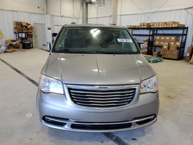 2C4RC1CG6DR809415 - 2013 CHRYSLER TOWN & COU TOURING L SILVER photo 5