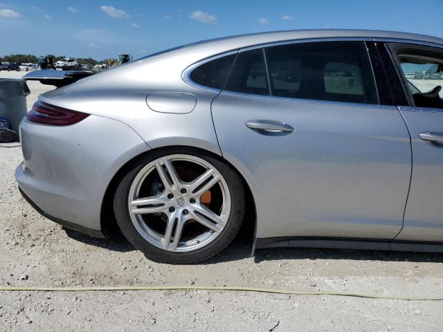 WP0AB2A74JL131549 - 2018 PORSCHE PANAMERA 4S SILVER photo 10