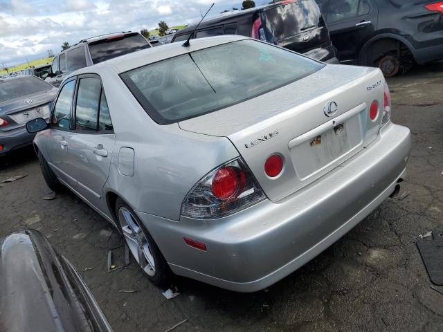 JTHBD192820061931 - 2002 LEXUS IS 300 SILVER photo 2