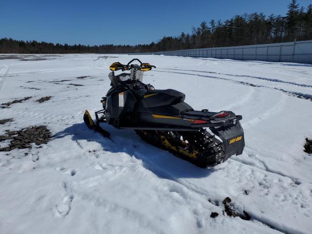 2BPSUGEB4EV000281 - 2014 SKI DOO RENEGADE BLACK photo 3