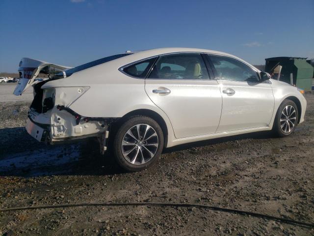 4T1BK1EB3JU283048 - 2018 TOYOTA AVALON XLE WHITE photo 3