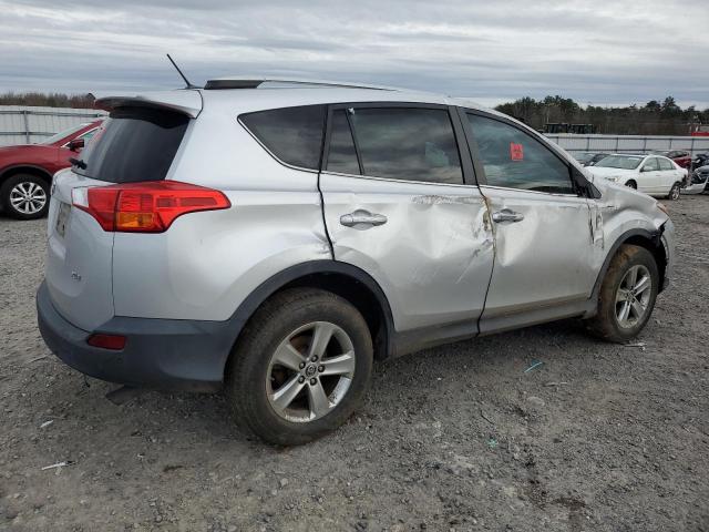 2T3WFREV9FW174896 - 2015 TOYOTA RAV4 XLE SILVER photo 3