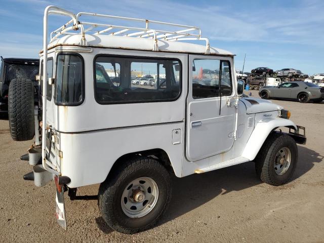 BJ40014284 - 1976 TOYOTA UK WHITE photo 3