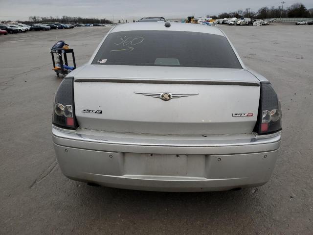 2C3AA63H15H500505 - 2005 CHRYSLER 300C SILVER photo 6