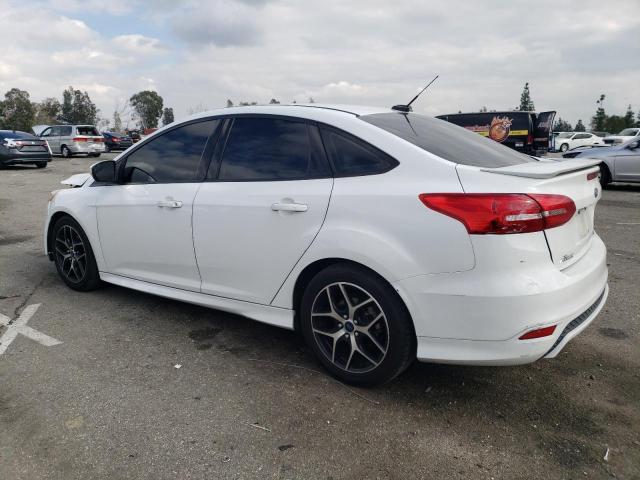 1FADP3F27GL405746 - 2016 FORD FOCUS SE WHITE photo 2