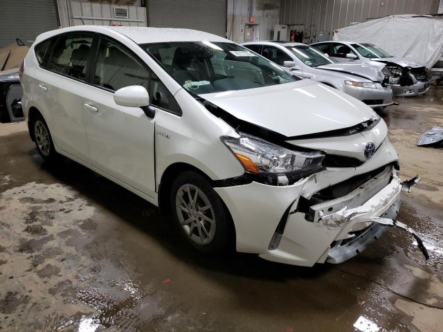 JTDZN3EU0FJ019477 - 2015 TOYOTA PRIUS V WHITE photo 4