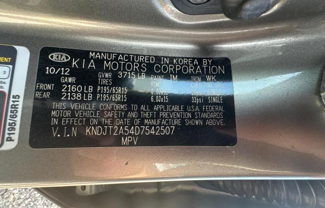 KNDJT2A54D7542507 - 2013 KIA SOUL SILVER photo 10