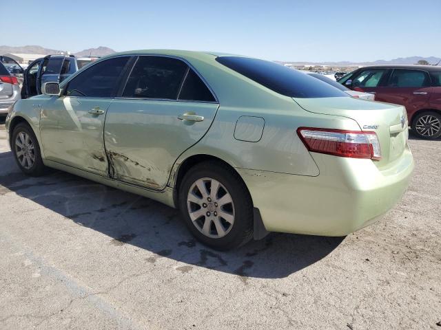 JTNBB46K173016490 - 2007 TOYOTA CAMRY HYBRID GREEN photo 2