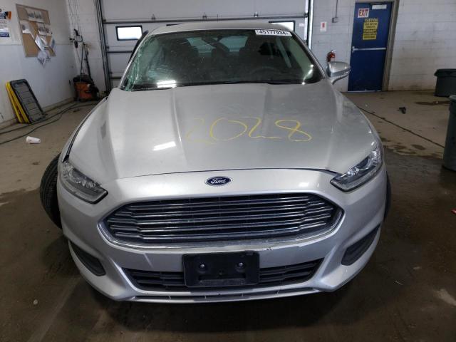 3FA6P0H78FR142151 - 2015 FORD FUSION SE SILVER photo 5