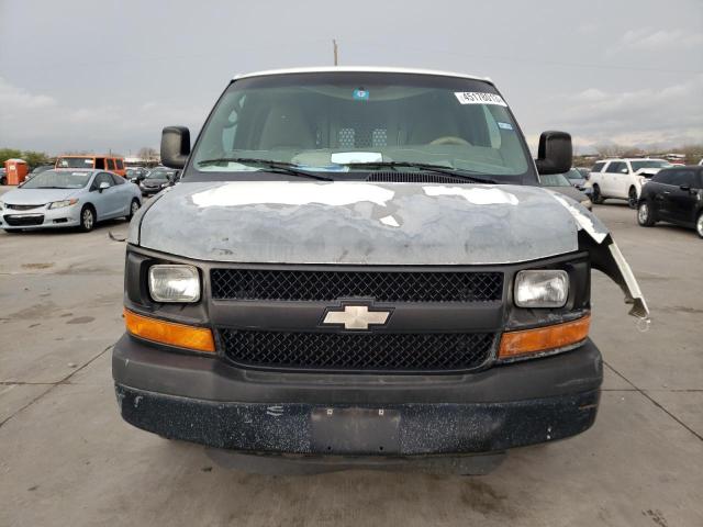 1GCUGADX4A1149677 - 2010 CHEVROLET EXPRESS G1 WHITE photo 5