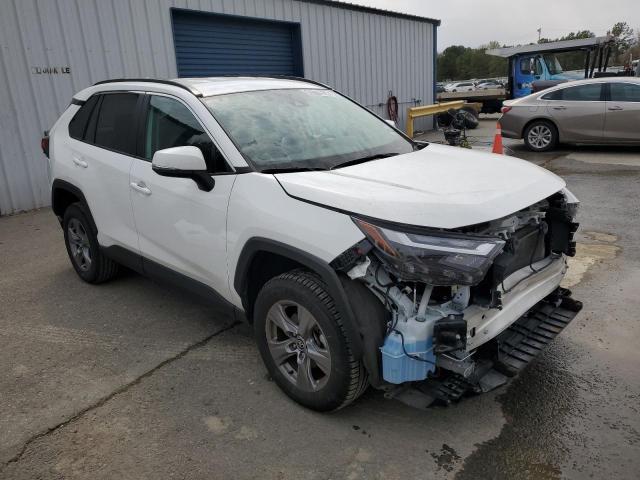 2T3W1RFV9NW209657 - 2022 TOYOTA RAV4 XLE WHITE photo 4