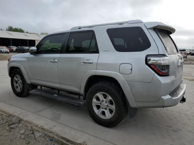 JTEZU5JRXE5067748 - 2014 TOYOTA 4RUNNER SR5 SILVER photo 2