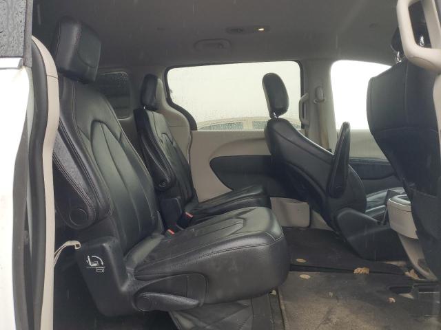 2C4RC1BG4HR526390 - 2017 CHRYSLER PACIFICA TOURING L WHITE photo 11