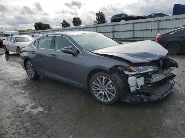 58AB21B17KU003119 - 2019 LEXUS ES 300H GRAY photo 4